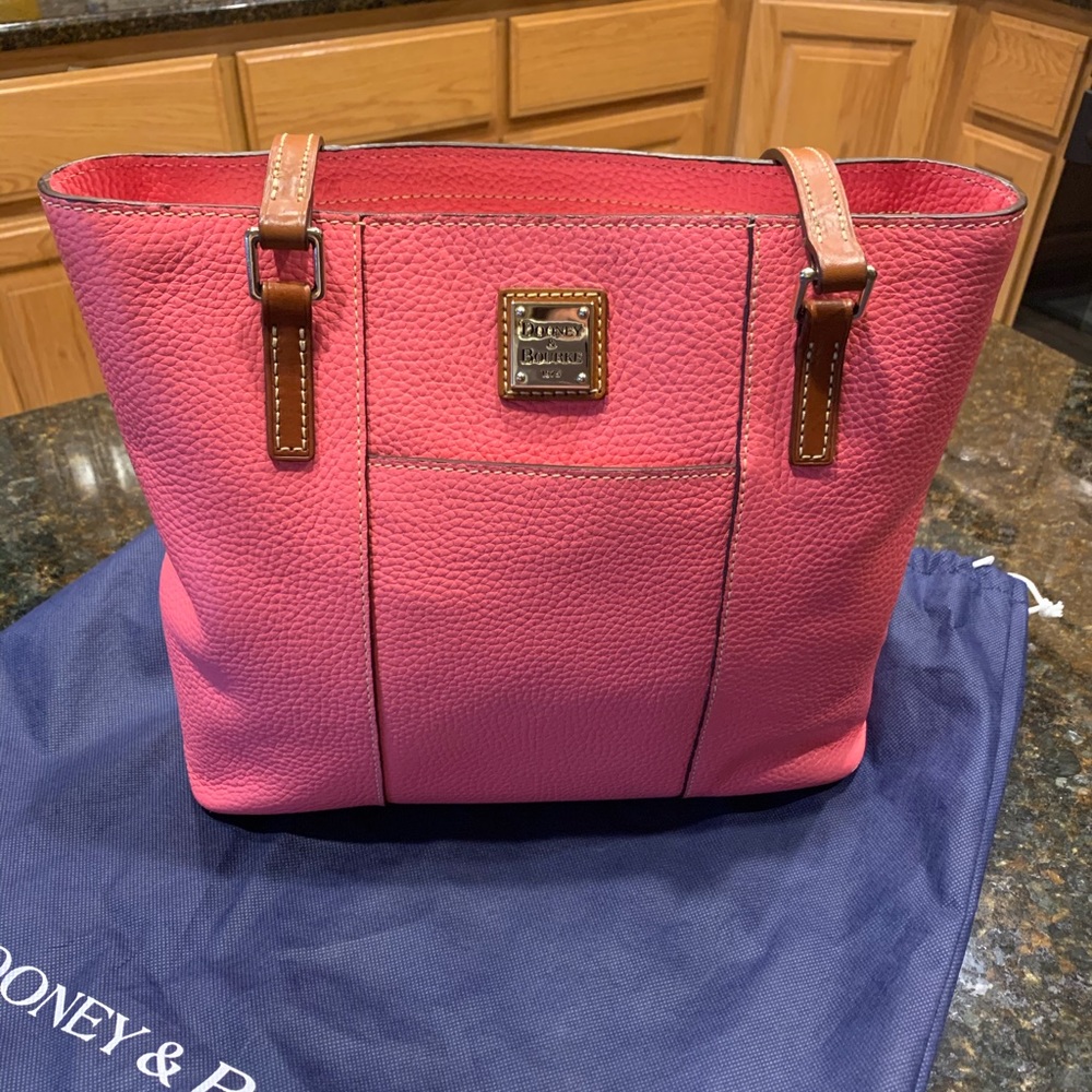 Dooney & Bourke small Lexington shopper